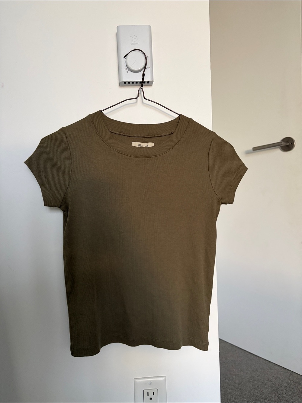 Madewell Ribbed T-Shirt - Picture 2 of 3